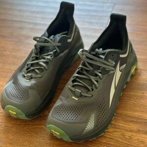 Altra Olympus 5 men's shoes size 11